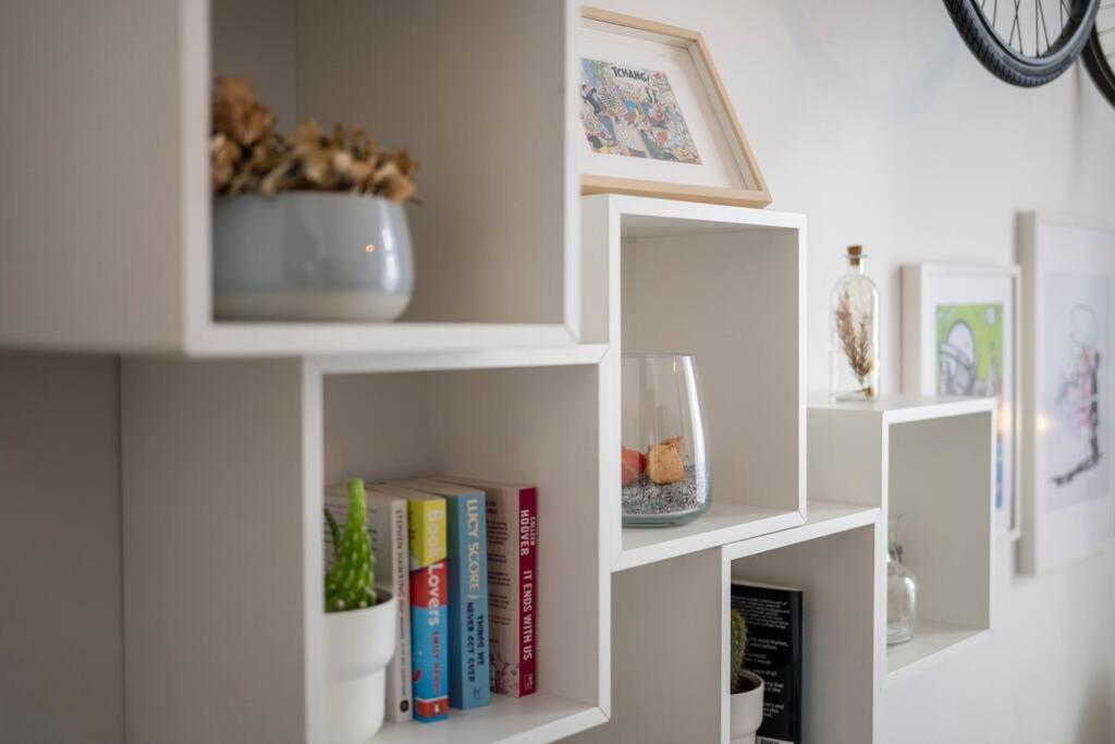 Superb 3 Bedroom & 3 Bathroom Duplex In Brussels City Centre Bruxelas Exterior foto