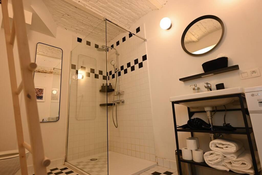 Superb 3 Bedroom & 3 Bathroom Duplex In Brussels City Centre Bruxelas Exterior foto